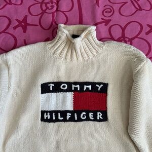 Tommy Hilfiger Vintage Flag Turtleneck Sweater Small